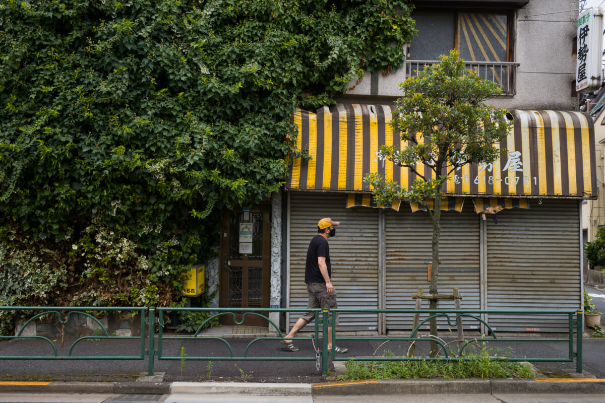 faded and dilapidated old tokyo shopfronts