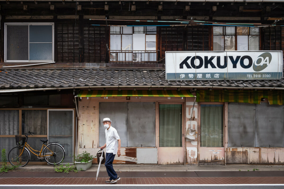 faded and dilapidated old tokyo shopfronts